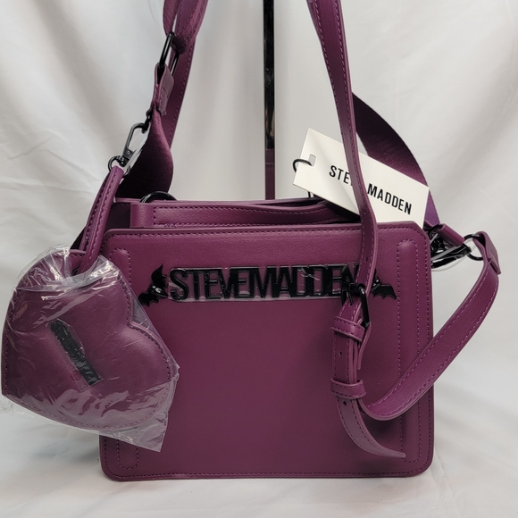 Steve Madden Handbags - NEW W/ TAGS!! Steve Madden Plum Crossbody Bag